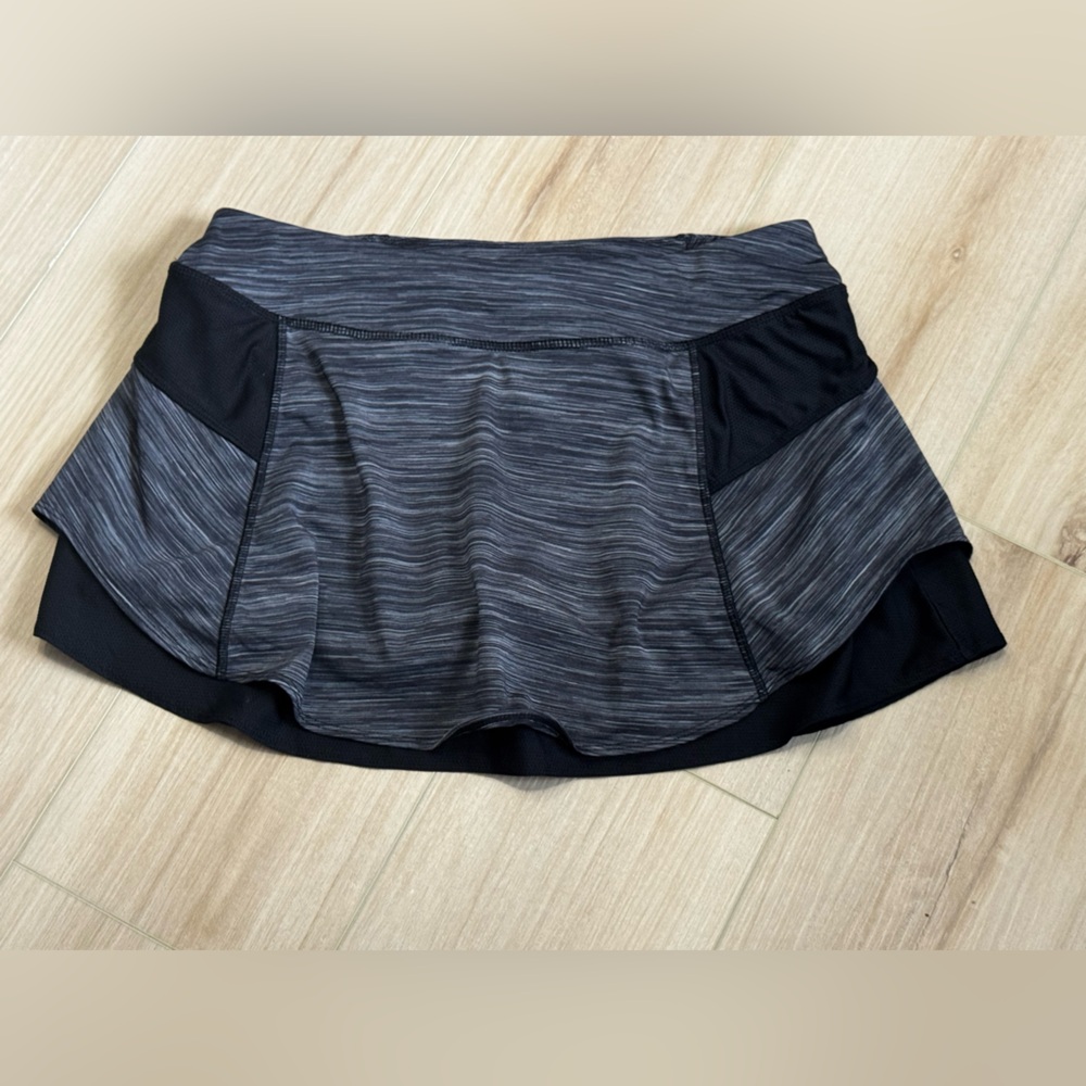 Athleta Black and Gray Women's Skirt size medium